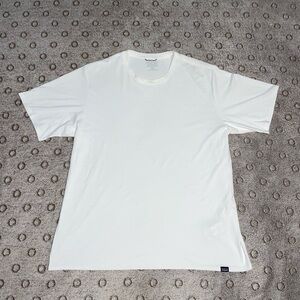 Men's Patagonia Capilene Cool Daily White Athletic T-Shirt Size XL
